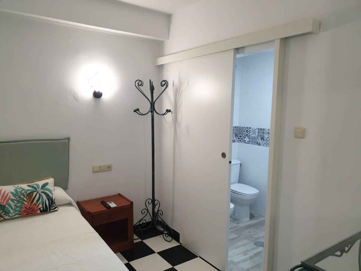 Micaela Charming Hostal Torremolinos Exterior foto