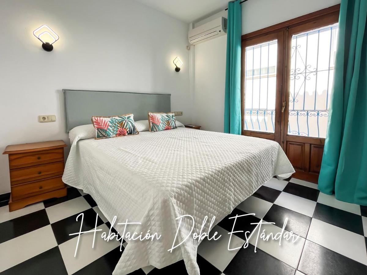 Micaela Charming Hostal Torremolinos Exterior foto