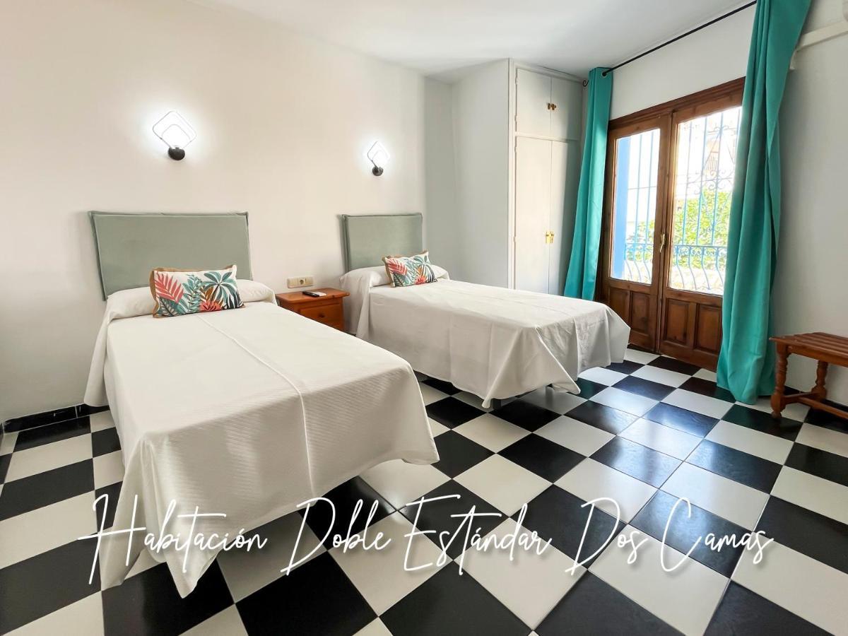 Micaela Charming Hostal Torremolinos Exterior foto