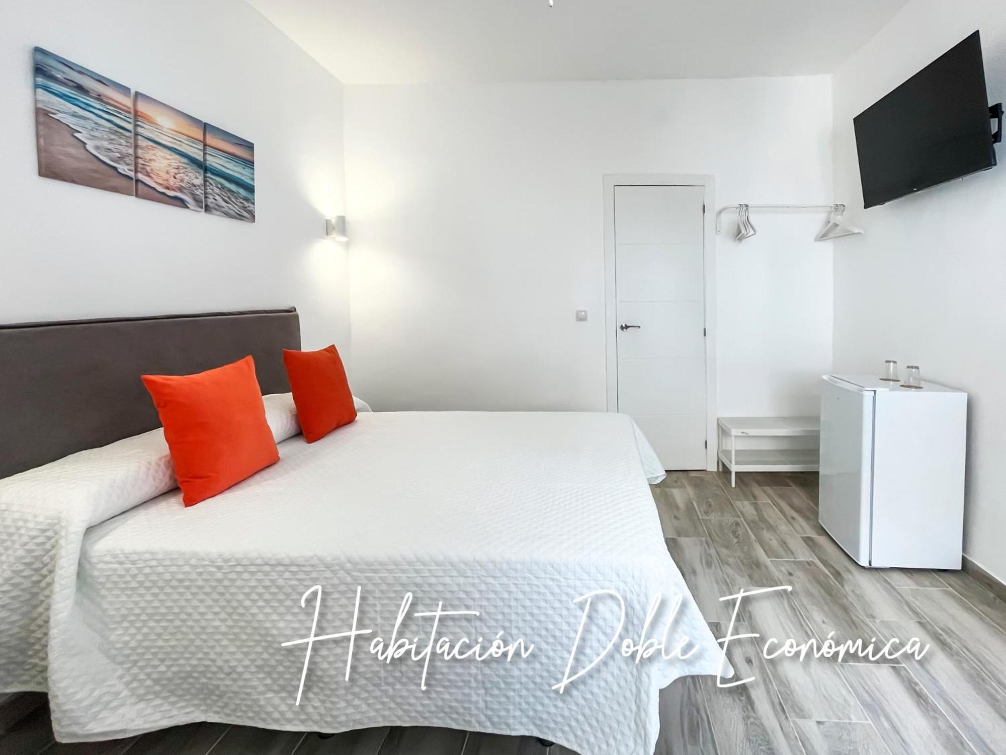 Micaela Charming Hostal Torremolinos Exterior foto