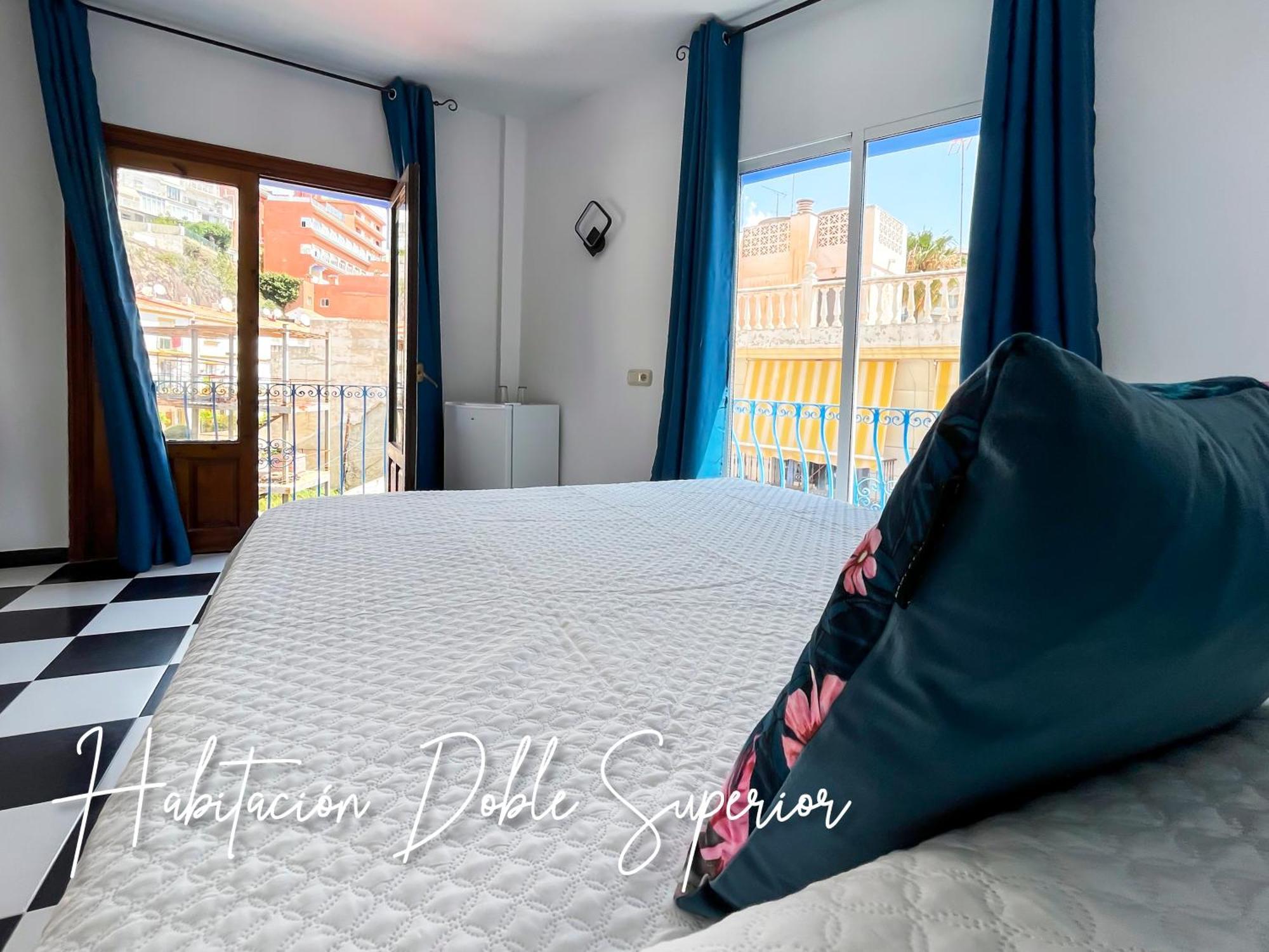 Micaela Charming Hostal Torremolinos Exterior foto
