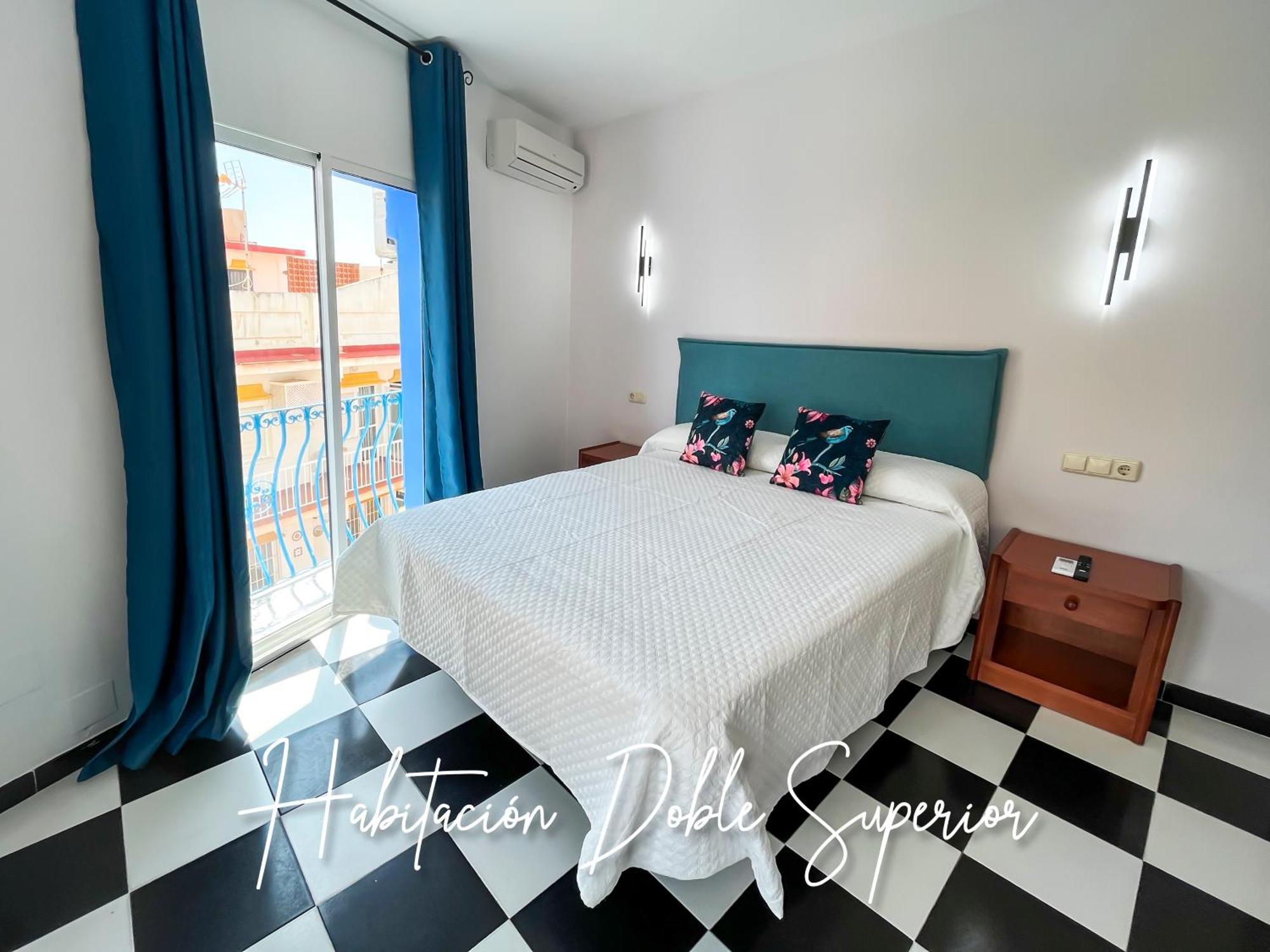 Micaela Charming Hostal Torremolinos Exterior foto